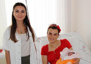 Hastanede 'Hoş geldin Bebek' uygulaması