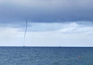 Alanya'da denizde korkutan görüntü
