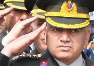 Albay Yusuf Kelleli Antalya'ya komutan oldu