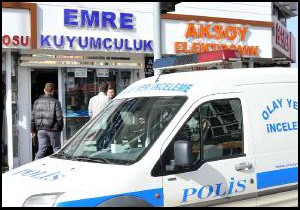 Yağmuru fırsat bilen hırsızlar kuyumcu soydu