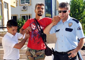 Yürüme engellinin sandalyesini çaldılar
