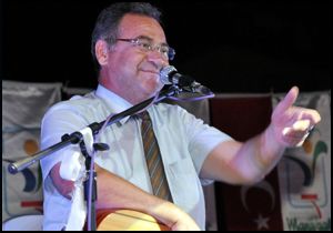 Milletvekili Tolga Çandar konser verdi