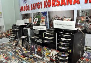 Antalya'da 50 bin kaçak film ve cd ele geçirildi