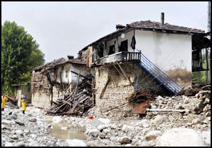 Aksu çayı 58 gündür Çelik çiftini vermiyor