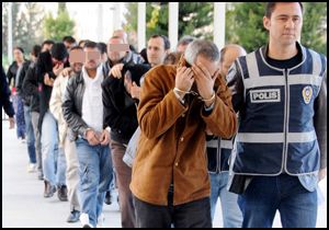 Antalya'da uyuşturucu operasyonu: 21 gözaltı