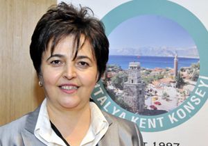 Antalya kent konseyi'nde ilk kadın başkan