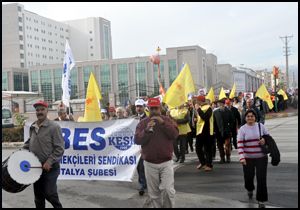 Sağlıkçılardan yeni uygulamalara 'hayır'
