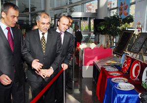 Tutuklu ve hükümlülerin el sanatları sergisi