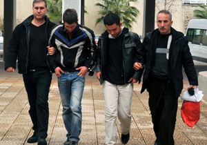 Soydukları istasyona gelip, 'Ağabey burada ne olmuş' diye sormuşlar