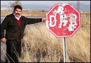 Tahrip edilen trafik levhaları 30 milyon TL