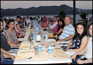 Şehit aileleri ve gazilere iftar