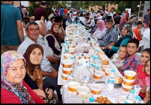Kumluca'da Kadir Gecesi iftarı