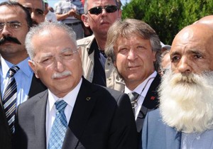 Ekmeleddin İhsanoğlu Hacı Bektaş Veli de