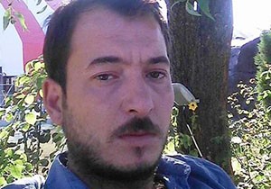 Babasının evinde ölü bulundu