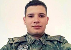 İntihar ettiği söylenen asteğmenin ailesi: İnanmıyoruz