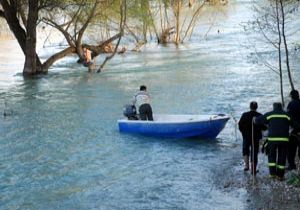 Irmağa atladı 'Villamı arıyorum' dedi