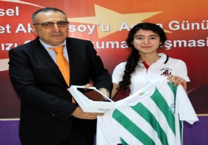 Serik te İstiklal Marşı okuma yarışması
