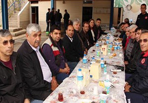 İtfaiye personeli yemekte buluştu