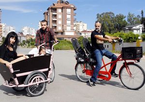 Bulaşıkçı olarak gitti kraliçenin bisikletçisi oldu