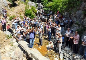 Köylülerden Hes e karşı eylem