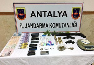 jandarmadan uyuşturucu baskını