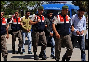 Hırsızlar jandarmadan kaçamadı