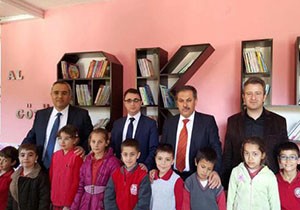 Okula yeni kütüphane