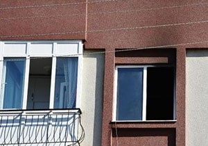 Kız arkadaşına kızdı evi yaktı