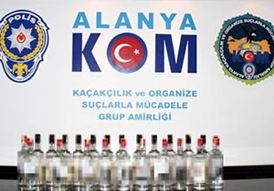 Alanya'da 15 bin şişe kaçak içki ele geçirildi
