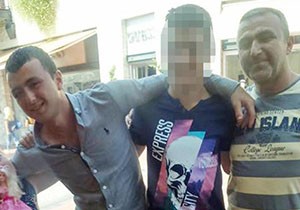 babasına bıçakla saldırmış, üvey annesine kaşıkla vurmuş
