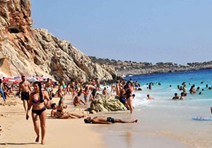 Kaş'ta bayram doluluğu