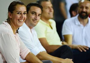 Antalyaspor erkek basketbol takımına kadın genel menajer