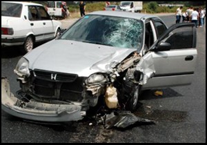 Motosiklet sürücüsü ölümden döndü