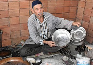 Son kalaycı zamana direniyor