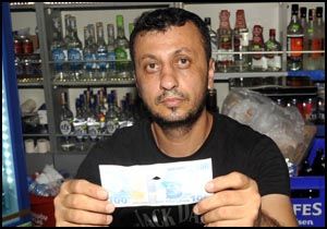 Kendisine 2 tane sahte 100 TL veren kalpazana 'Helal olsun' dedi