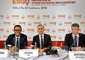 Türkiye'de her yıl 30 bin kadın kanserden ölüyor