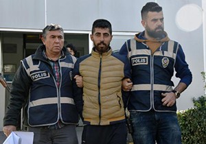 Kapkaç için motosiklet çalmışlar