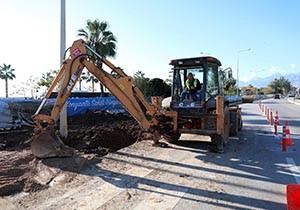 Konyaaltı sahil yolu kısmen trafiğe kapandı