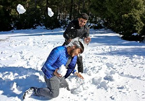 Batı Akdeniz'in zirvelerinde kar sevinci