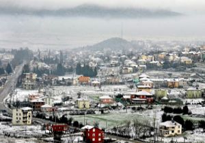 Tablo gibi kar manzarası