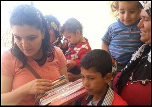 Öldürülme korkusu nedeniyle 50 öğrenciye karnelerini öğretmenleri götürdü
