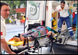 Alanya'da midibüs devrildi: 8 yaralı