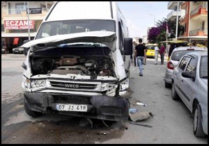 Manavgat'ta trafik kazası: 11 yaralı
