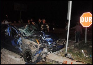 Kumluca'da 2 kaza: 1 ölü, 4 yaralı
