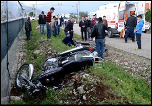 Kumluca da trafik kazası: 2 yaralı