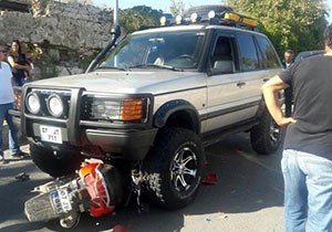 Motosikletle cip çarpıştı: 1 ölü
