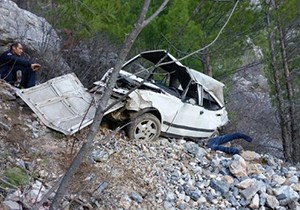 Cezaevinden çıktı, avukatıyla kazada öldü