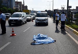 Yola koşunca otomobil altında can verdi