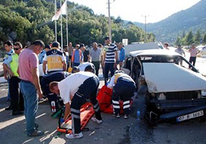 Akseki de kaza: 2 yaralı