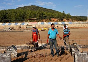 Kaş Stadı yenileniyor